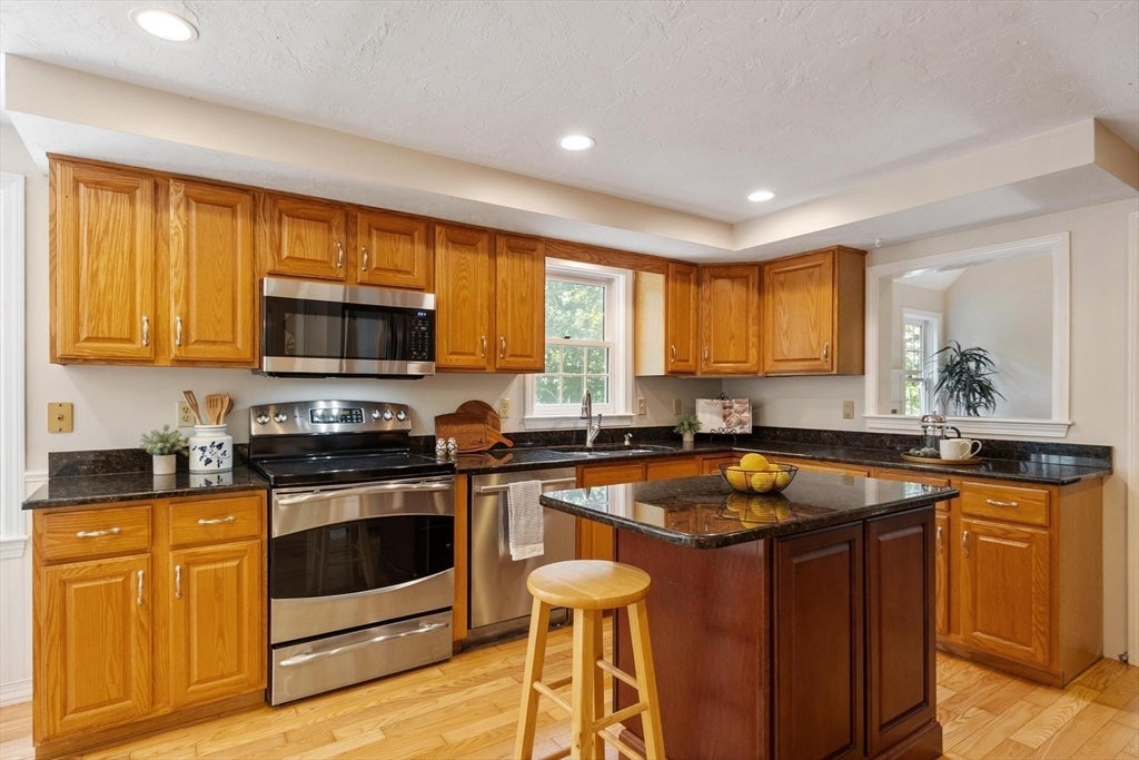 16 Abel Jones Pl, Acton, MA Photo #4