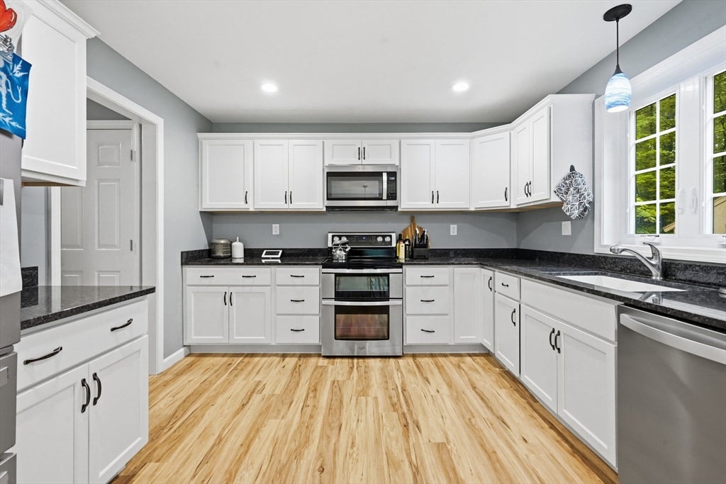85 Wilson Rd, Belchertown, MA Photo #10