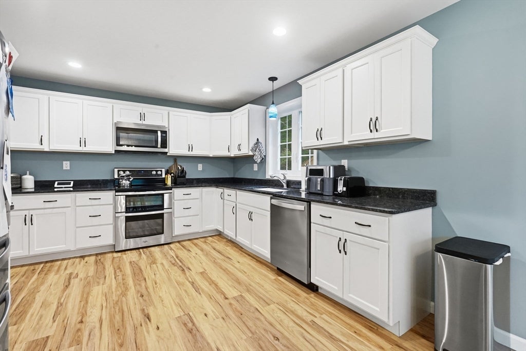 85 Wilson Rd, Belchertown, MA Photo #12