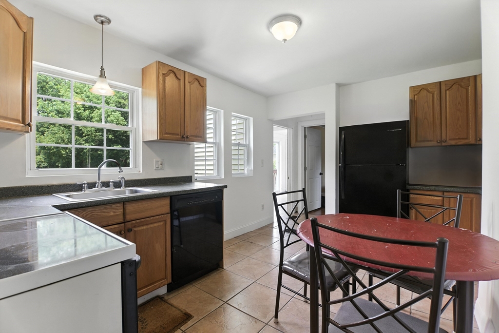 61 Manchonis Rd
