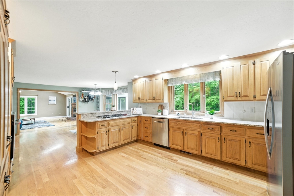 28 Valleywood Rd