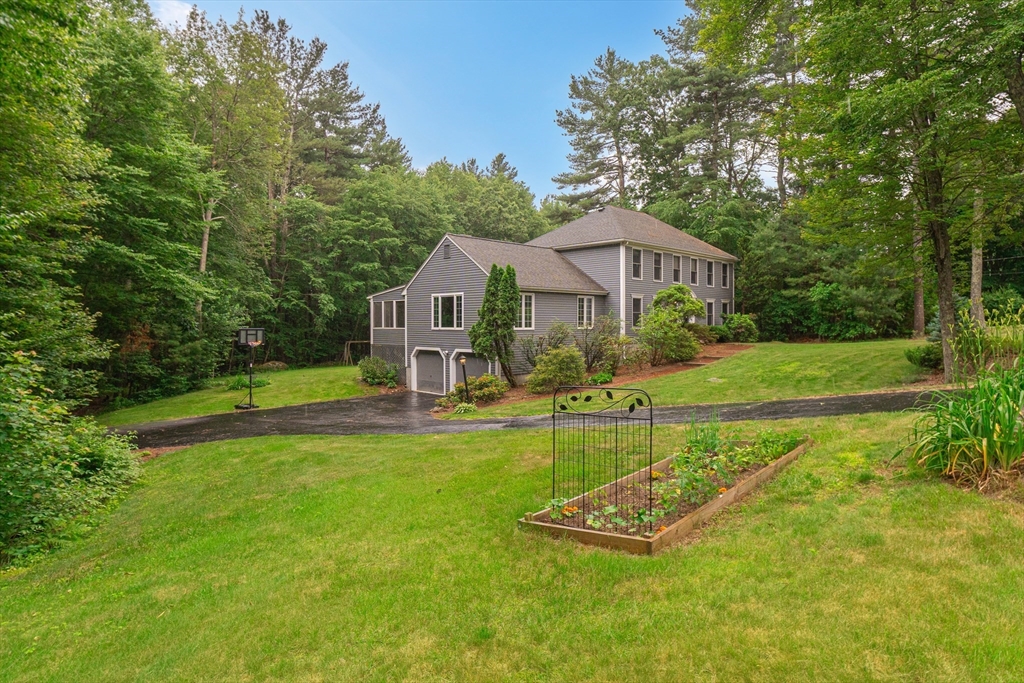 28 Valleywood Rd