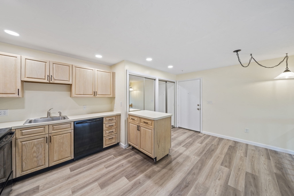 10 Chapman Street 205