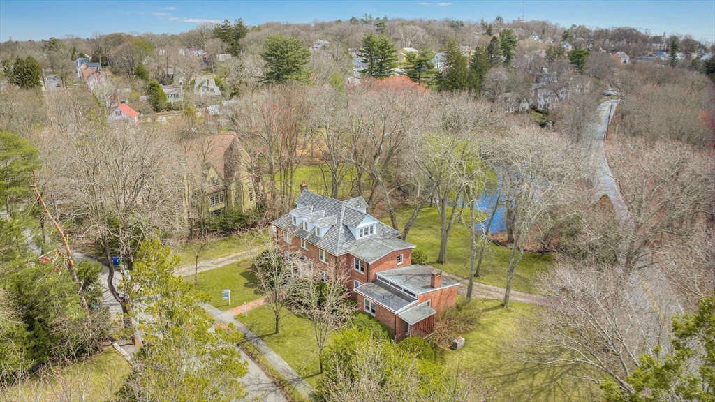 24 Radcliff Rd