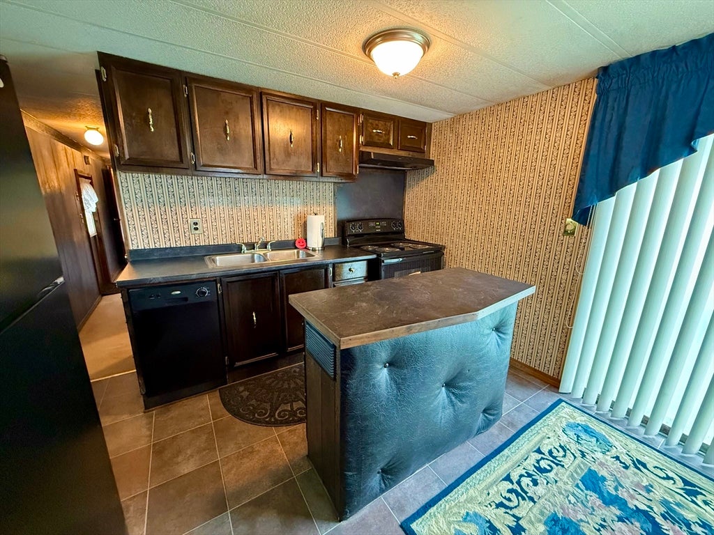 229 Miller St F4