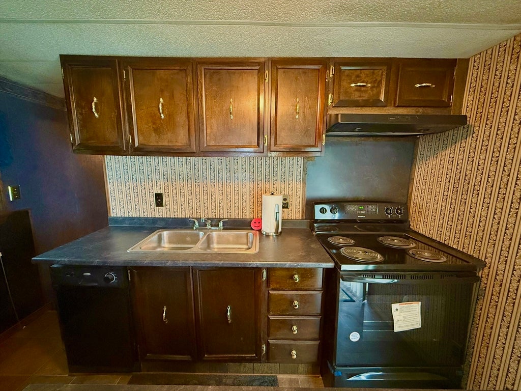 229 Miller St F4