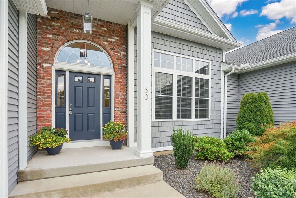 60 Farmington Cir