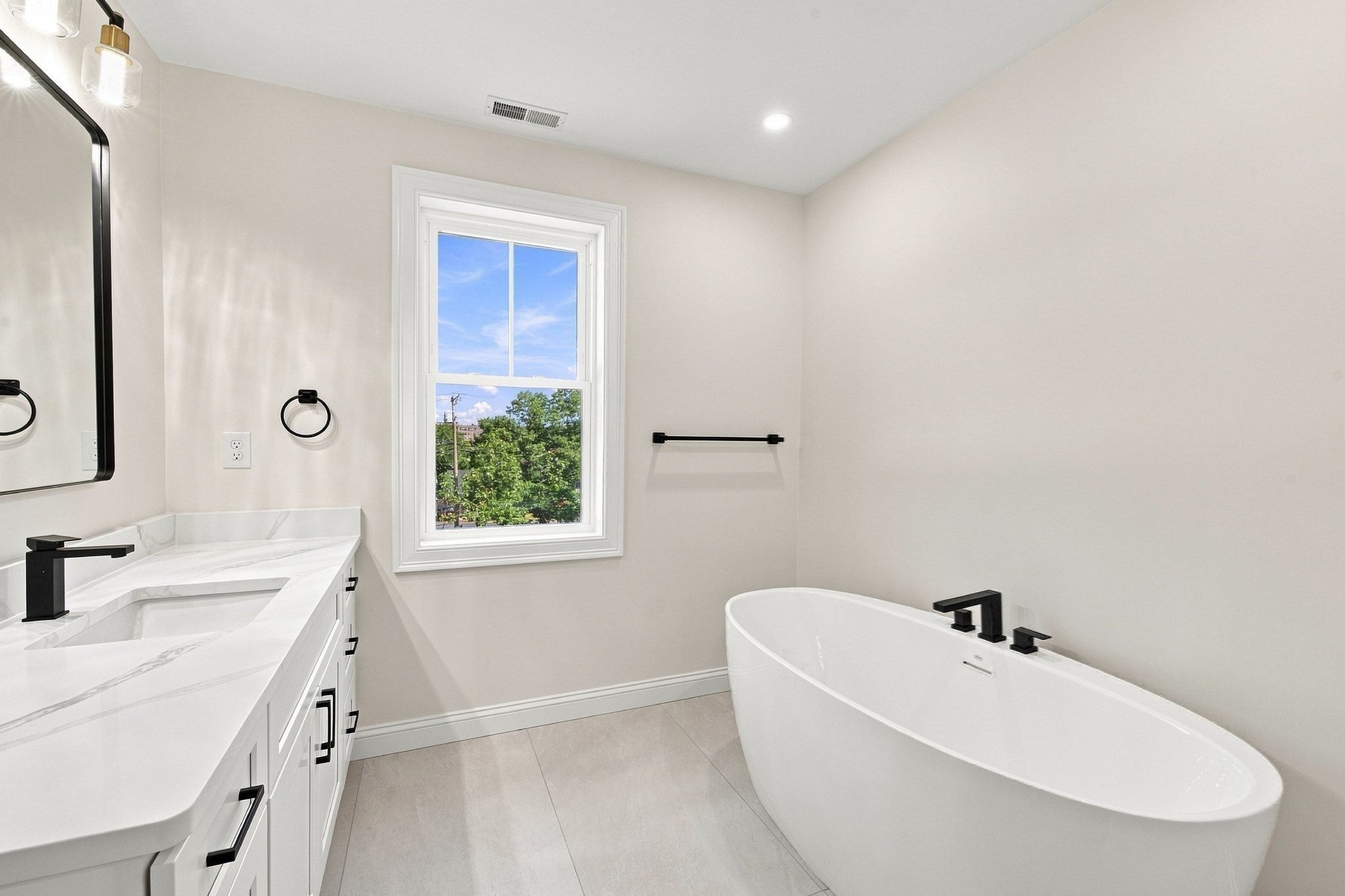 2 Berthold St, Saugus, MA, 2 Berthold St, Saugus, MA Photo #25