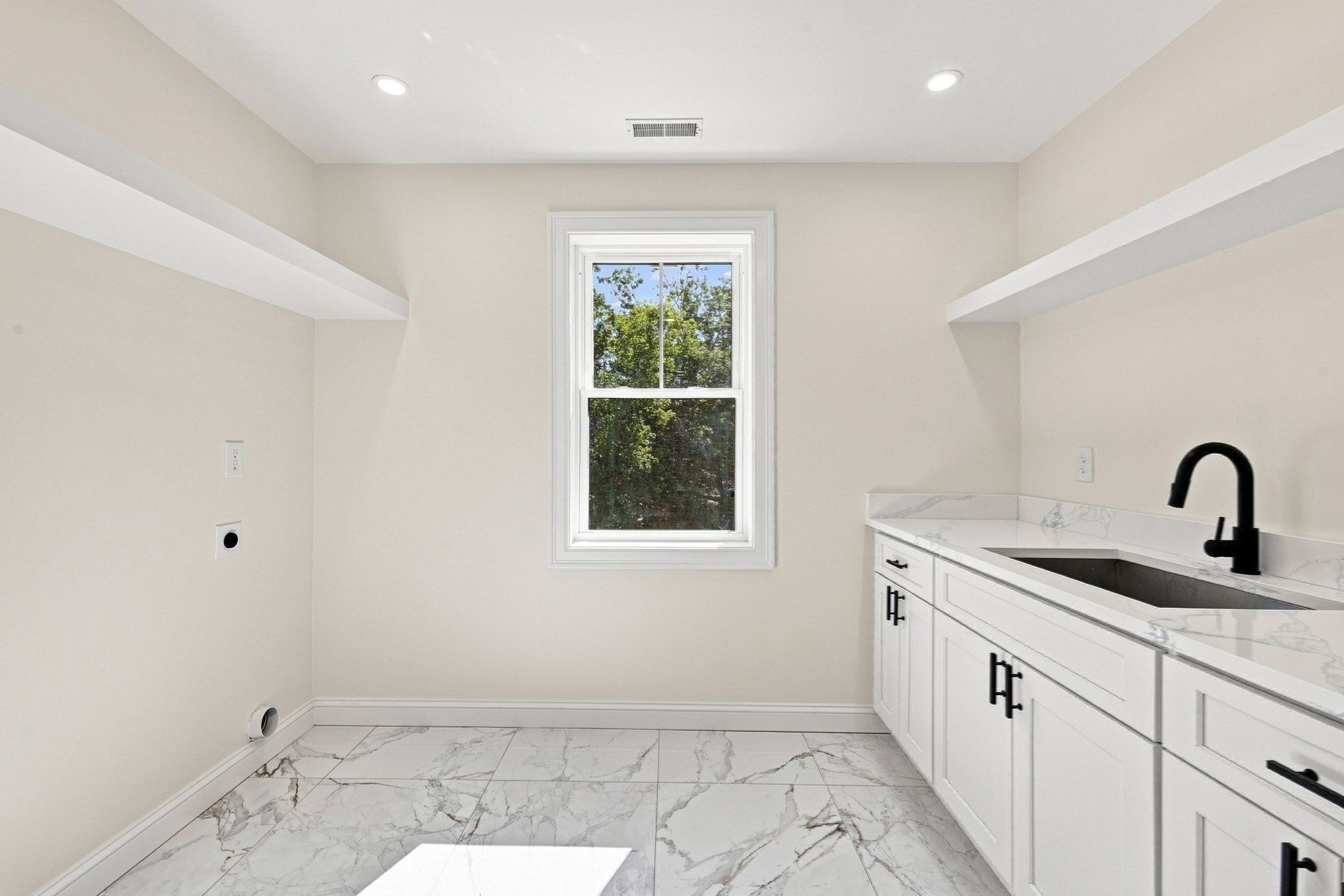 2 Berthold St, Saugus, MA, 2 Berthold St, Saugus, MA Photo #19