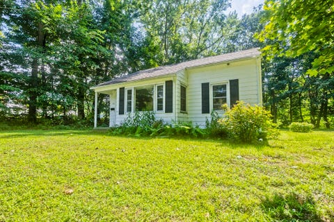 Photo of 40 Hadley St, South Hadley, MA 01075 (MLS # 73565973)
