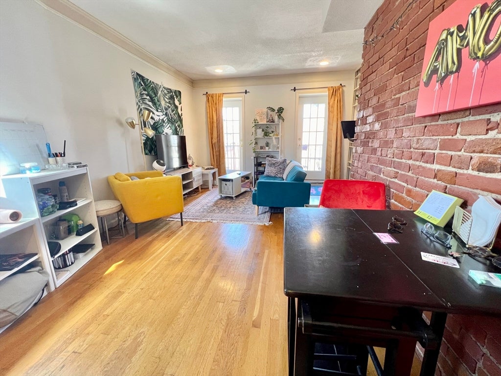 187 North St 8