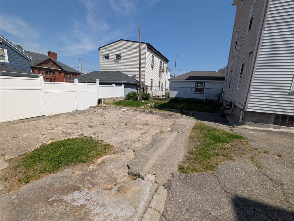 131 Thomas St