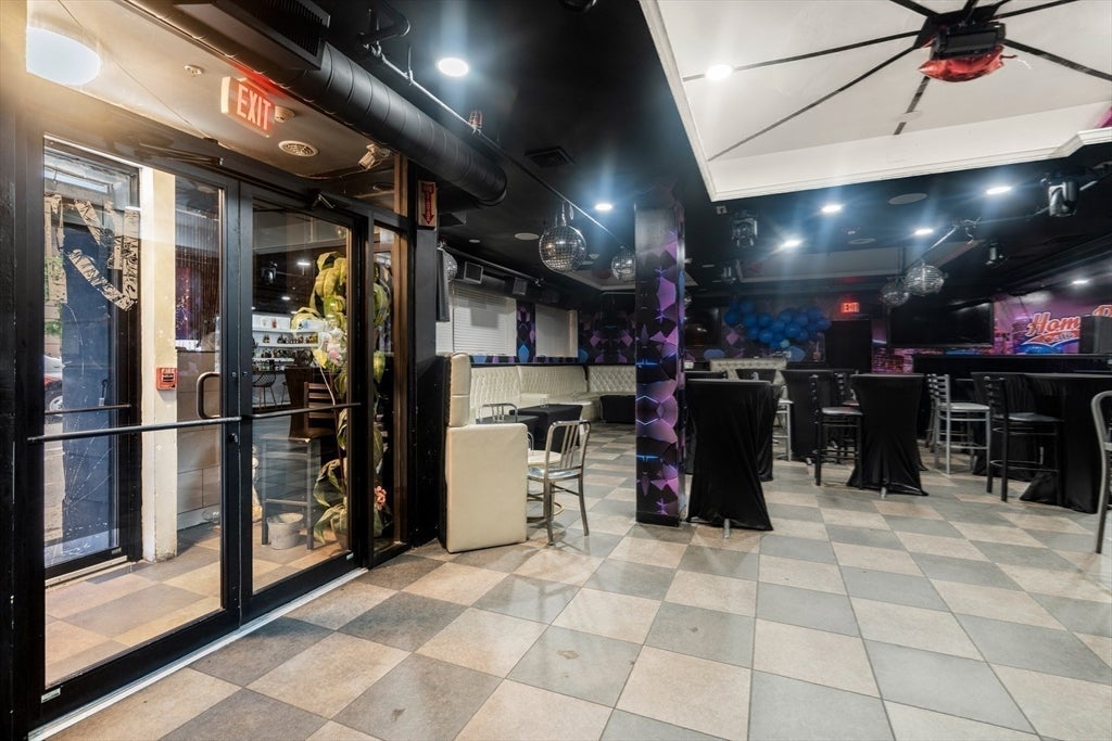 1269 Massachusetts Ave