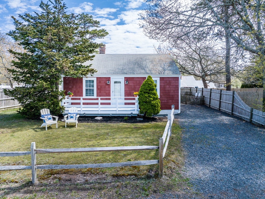 Photo of 274 Shad Hole Rd, Dennis, MA