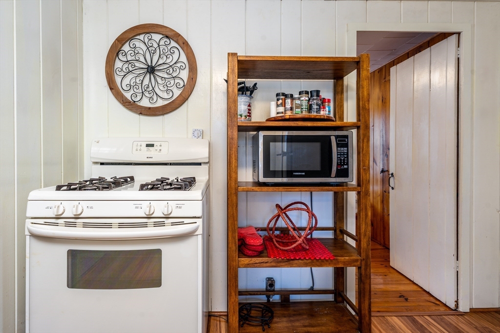 274 Shad Hole Rd, Dennis, MA Photo #16