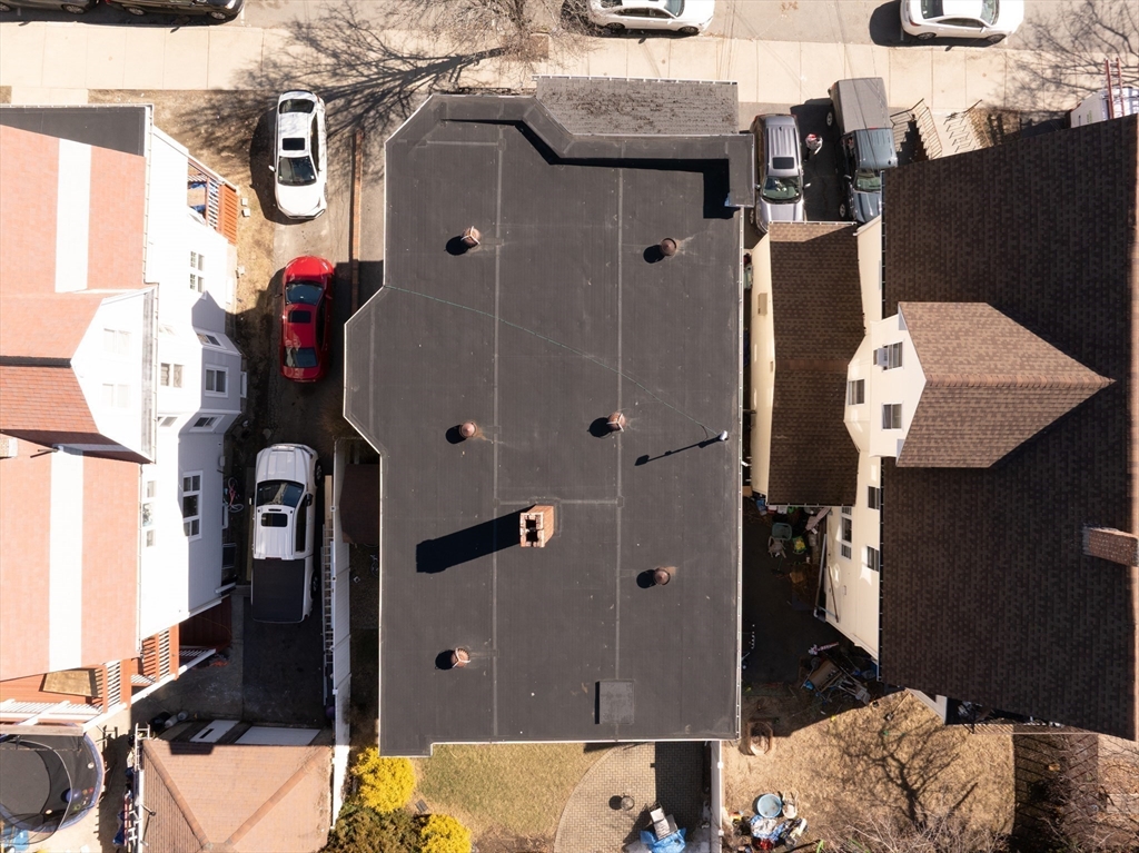 90 Swan St