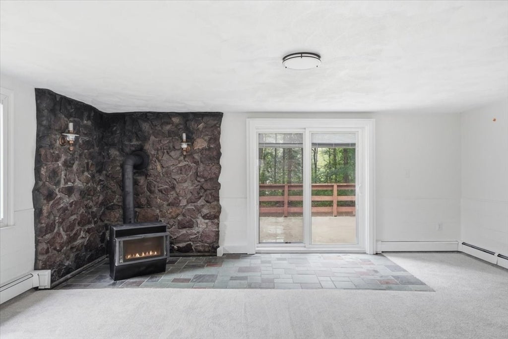 37 Orchard Dr, Pembroke, MA Photo #26