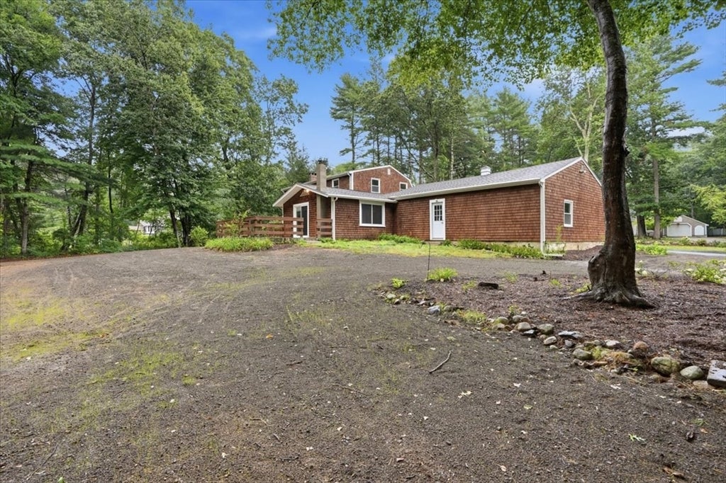 37 Orchard Dr, Pembroke, MA Photo #40