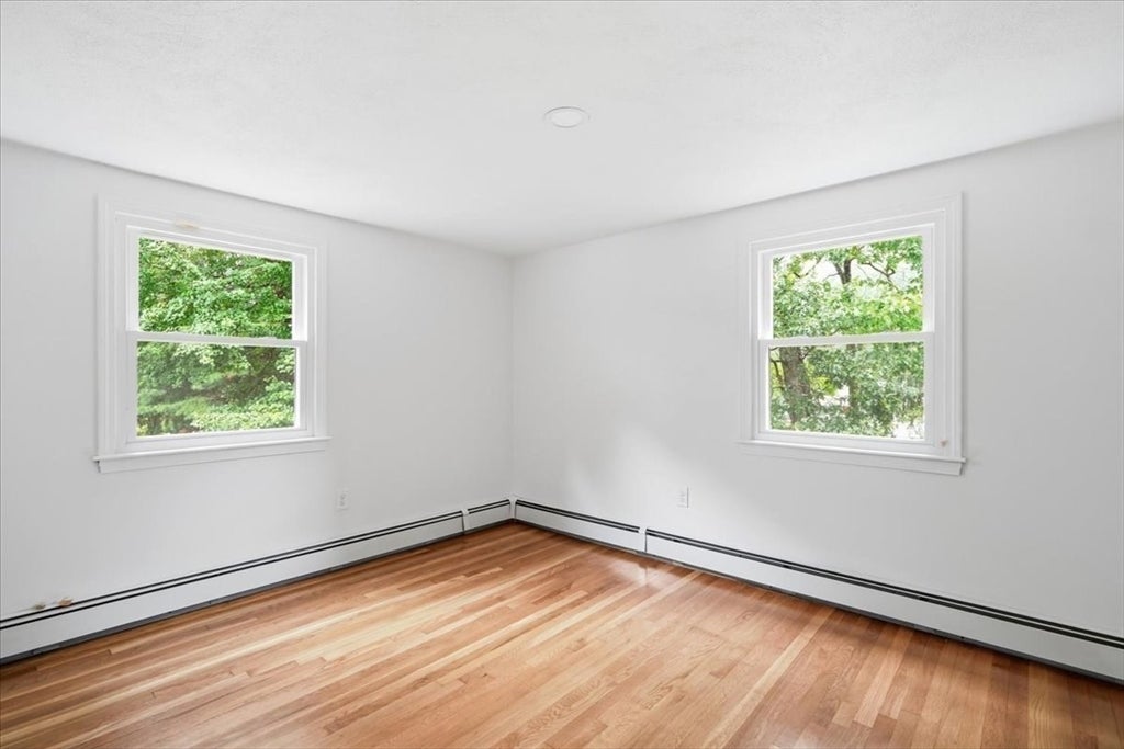 37 Orchard Dr, Pembroke, MA Photo #23