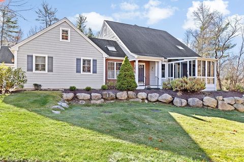 22 Woodbine Circle 22 Hanover MA 02339