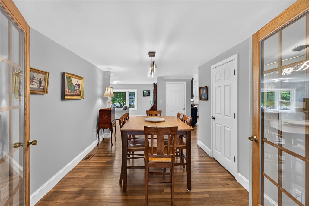 17 Rockwood Ln