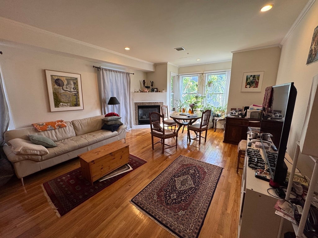23 Lake St #2, Somerville, MA, 23 Lake St #2, Somerville, MA Photo #2