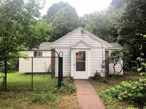 14 Rodgers Cir REAR North Reading MA 01864