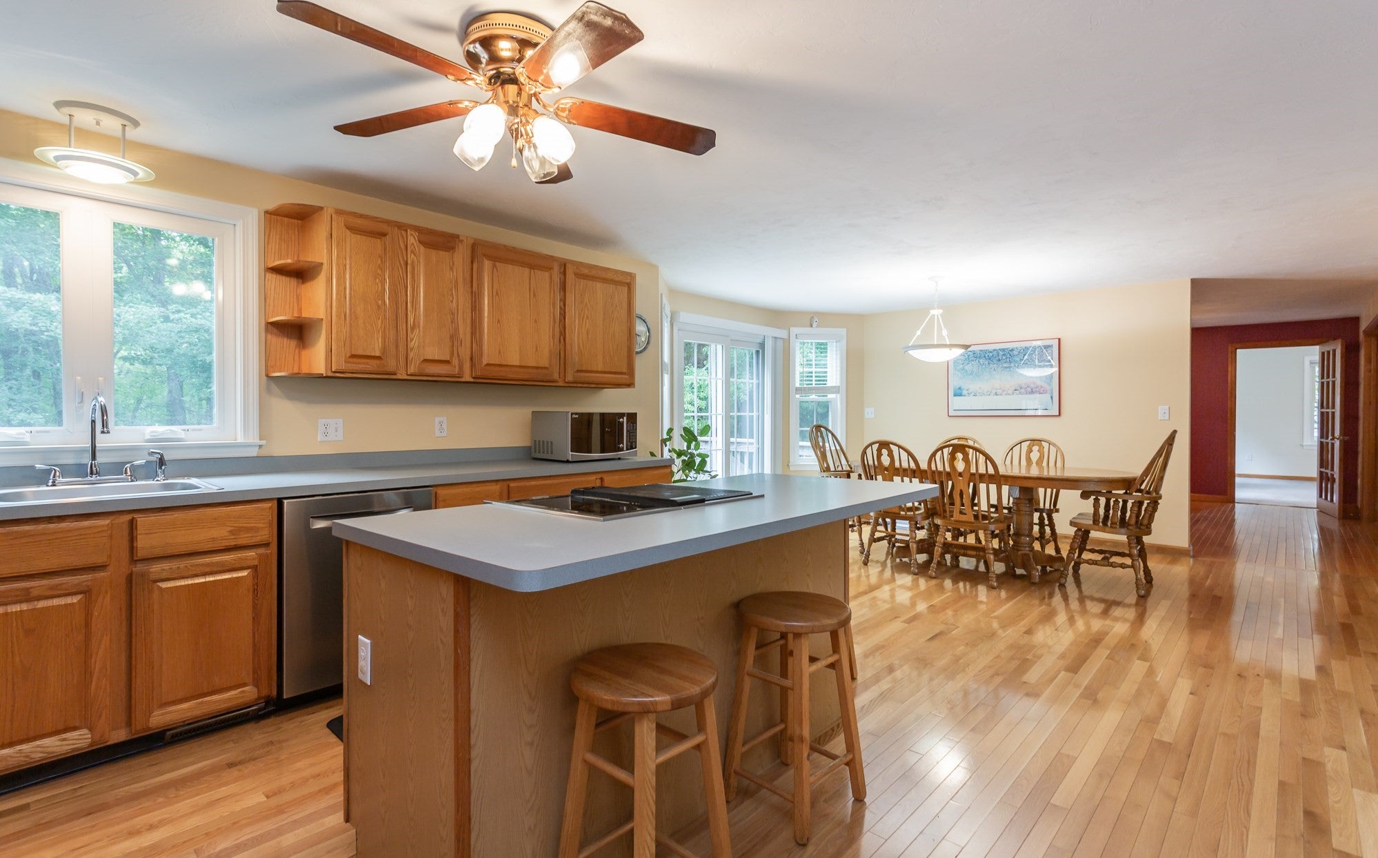 27 Gretchen Way, Raynham, MA, 27 Gretchen Way, Raynham, MA Photo #5