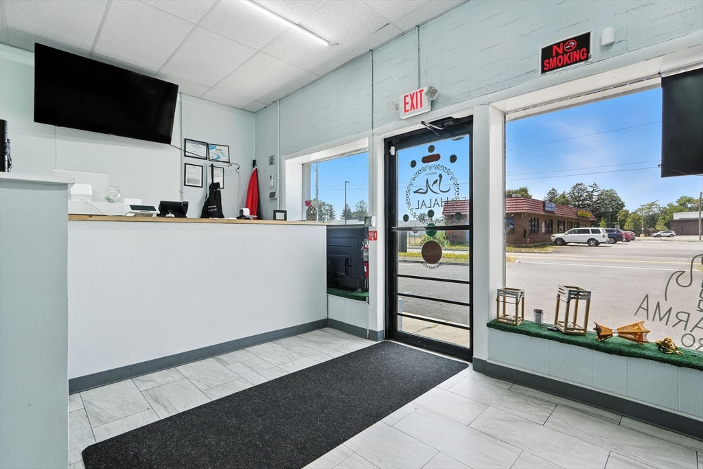 1003 Saint James Ave