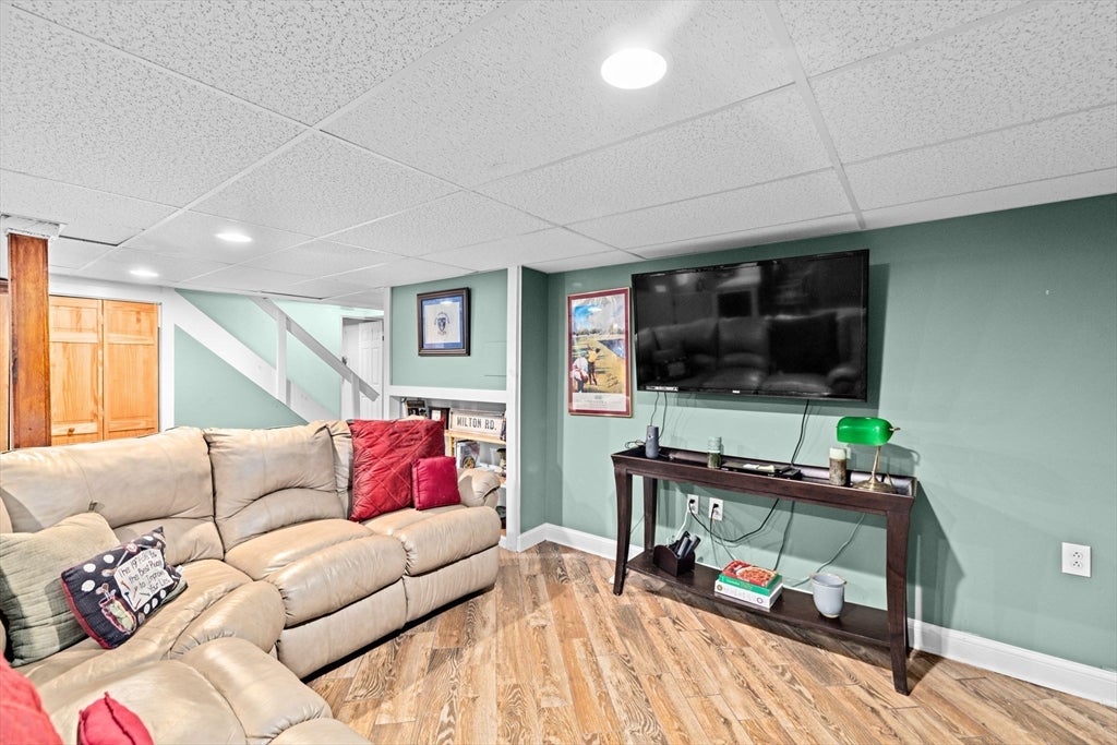 4 Country Drive, Hingham, MA, 4 Country Drive, Hingham, MA Photo #24