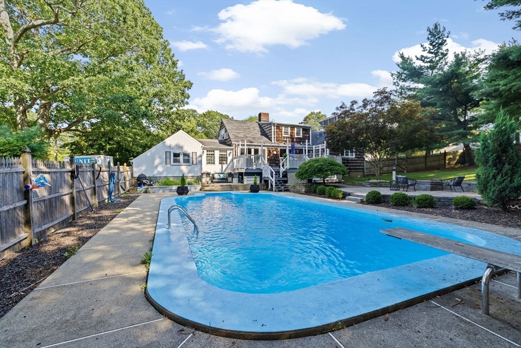 4 Country Drive, Hingham, MA, 4 Country Drive, Hingham, MA Photo #33