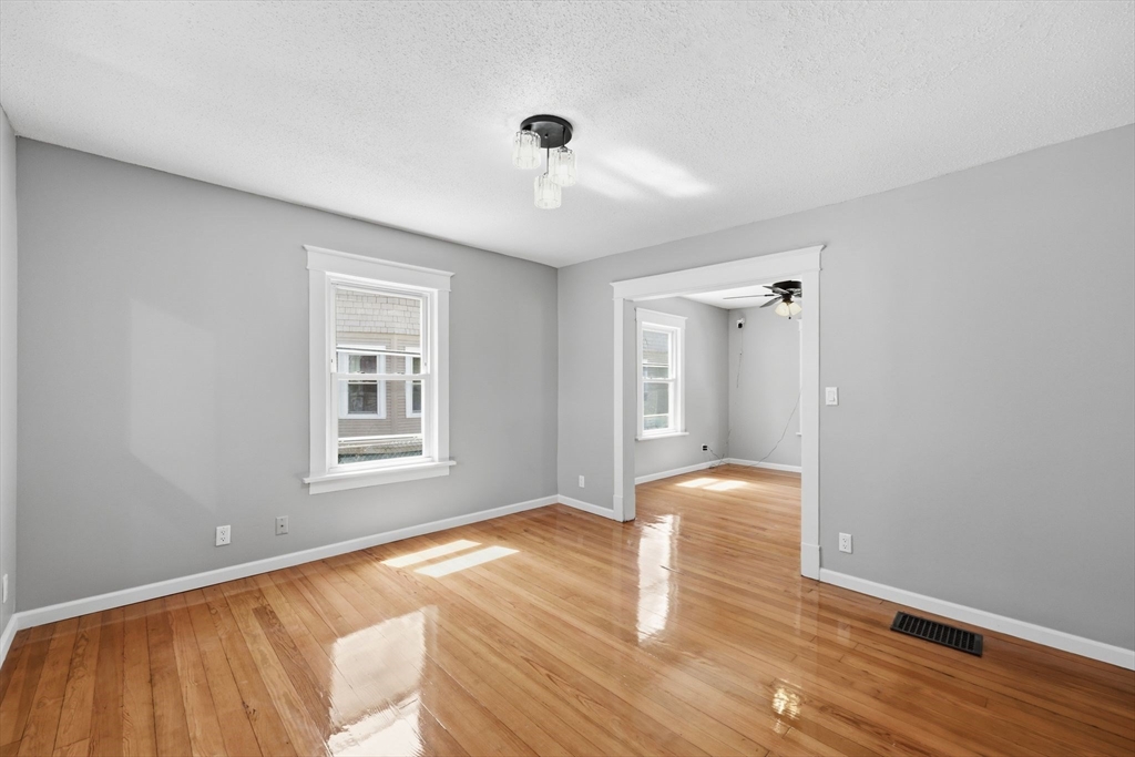 62 Kenyon St