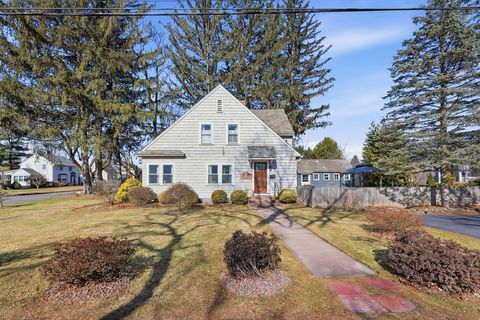20 Dunnell Rd Greenfield MA 01301