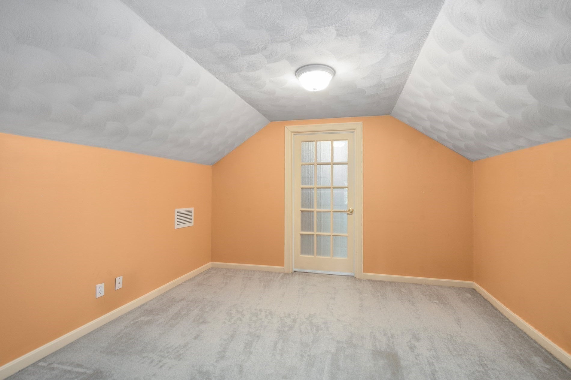 143 Sayles Hill Rd, North Smithfield, RI, 143 Sayles Hill Rd, North Smithfield, RI Photo #30