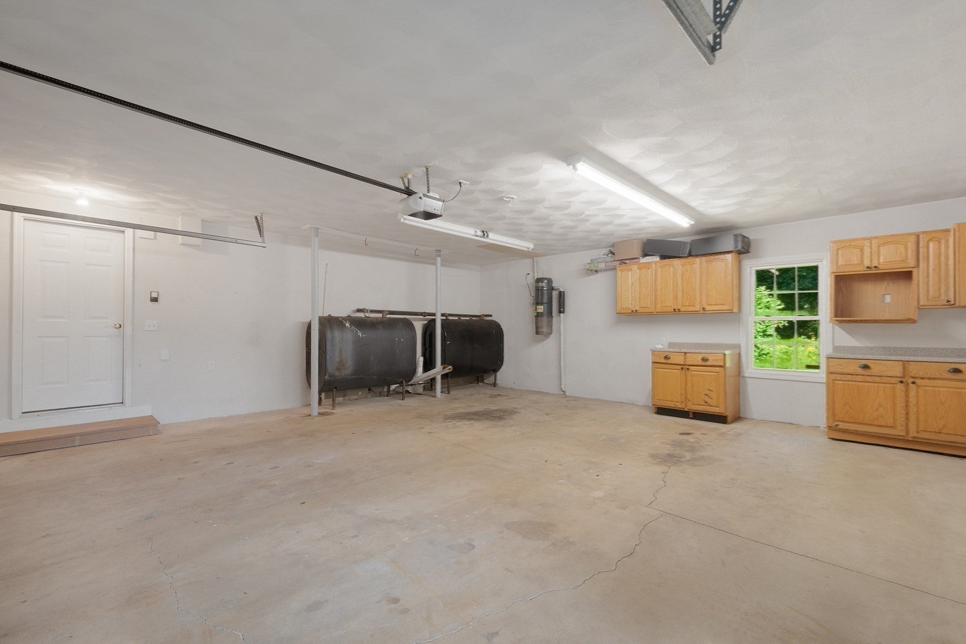 143 Sayles Hill Rd, North Smithfield, RI, 143 Sayles Hill Rd, North Smithfield, RI Photo #32
