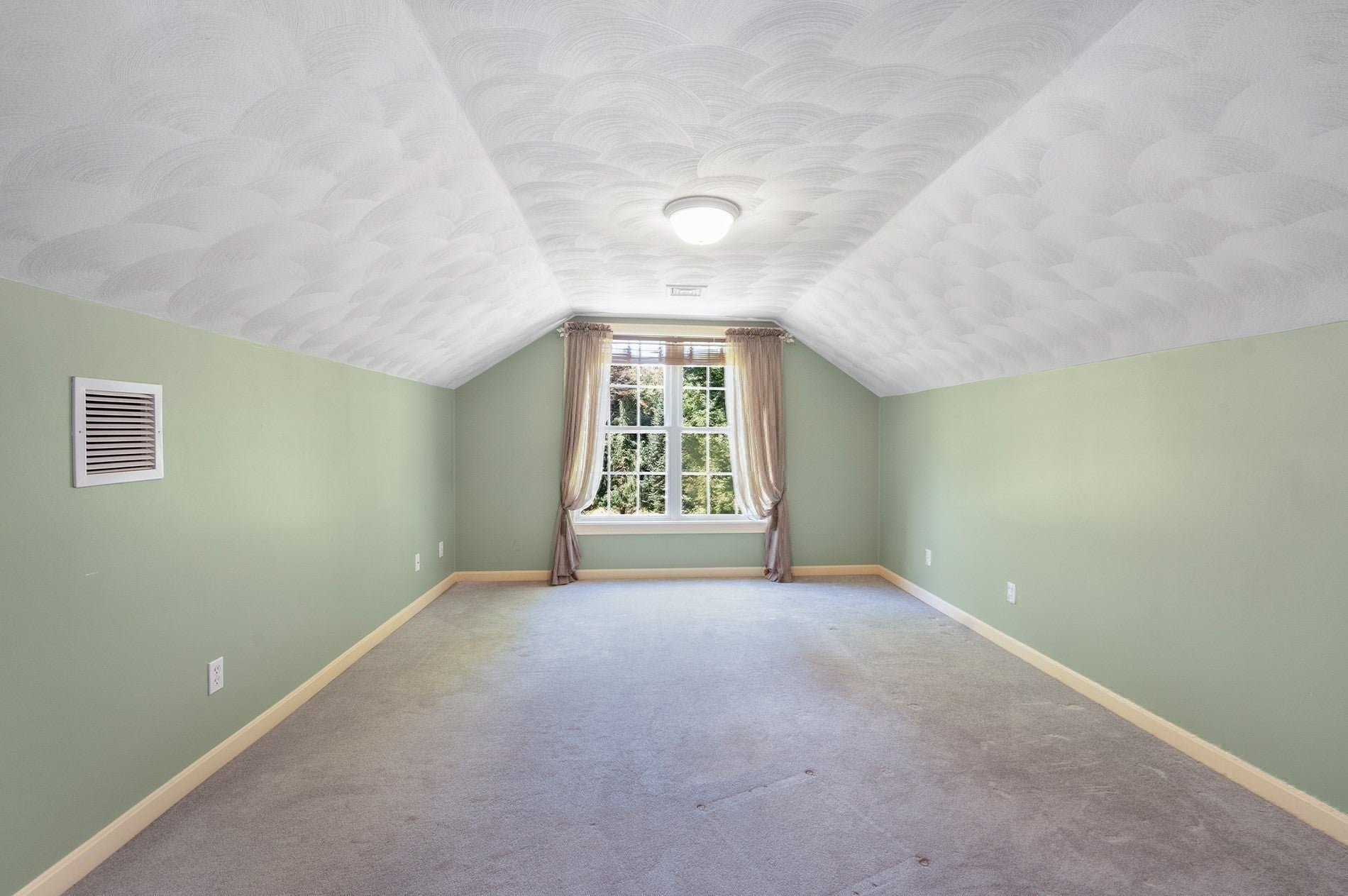 143 Sayles Hill Rd, North Smithfield, RI, 143 Sayles Hill Rd, North Smithfield, RI Photo #29
