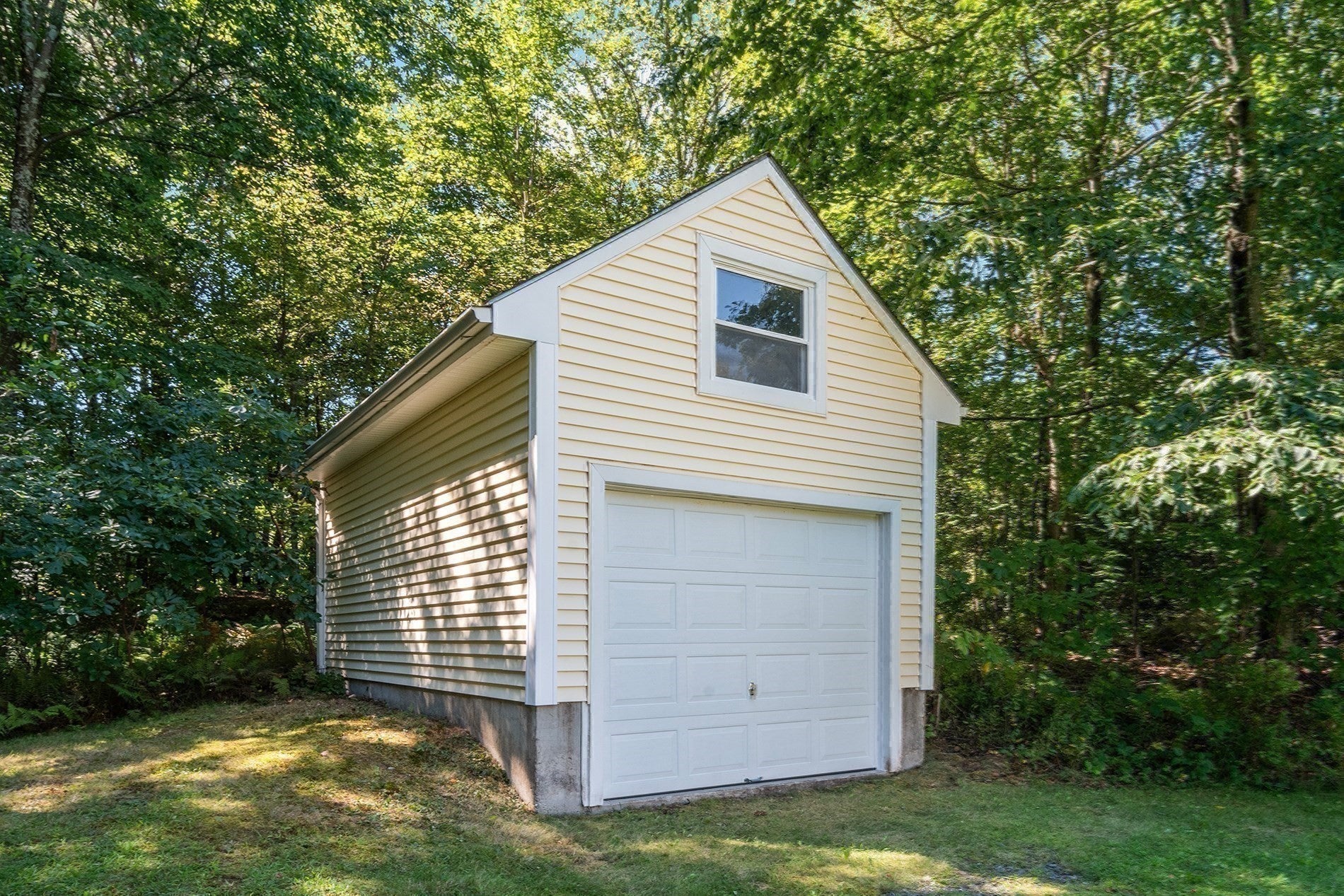 143 Sayles Hill Rd, North Smithfield, RI, 143 Sayles Hill Rd, North Smithfield, RI Photo #35