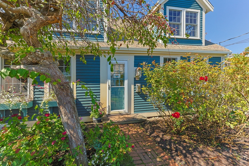 28 Commercial Street 2