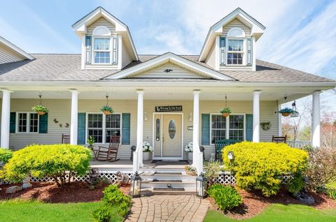 Photo of 33 Park Ter, Dracut, MA 01826 (MLS # 73514696)