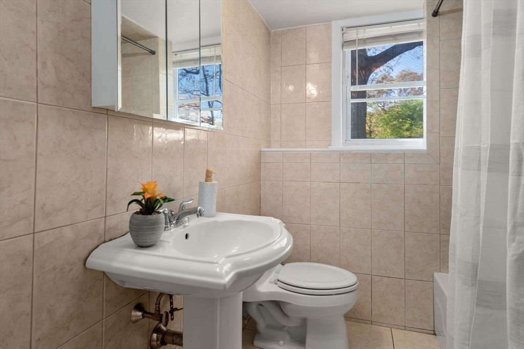 115 Albert Road, Newton, MA Photo #15