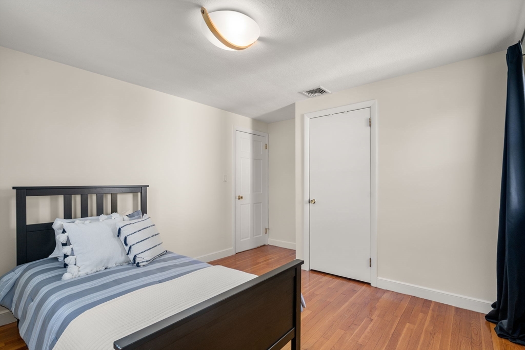 115 Albert Road, Newton, MA Photo #14