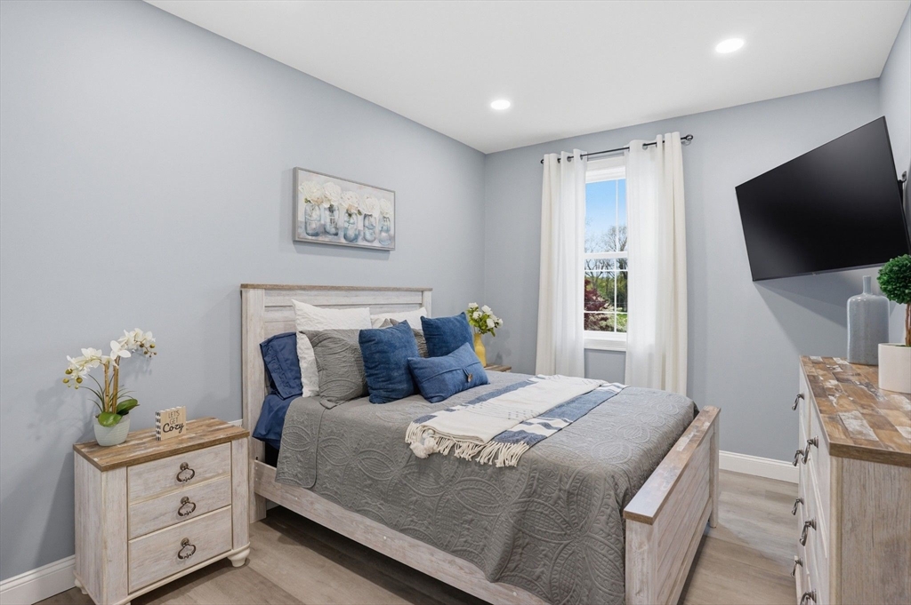 57 Oneil Rd, Somerset, MA Photo #22