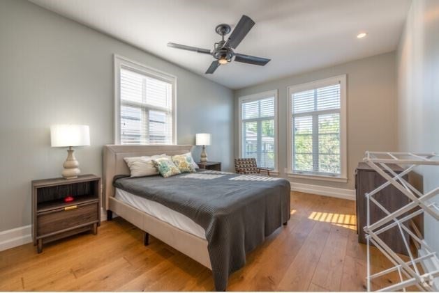 1467 Tremont 403