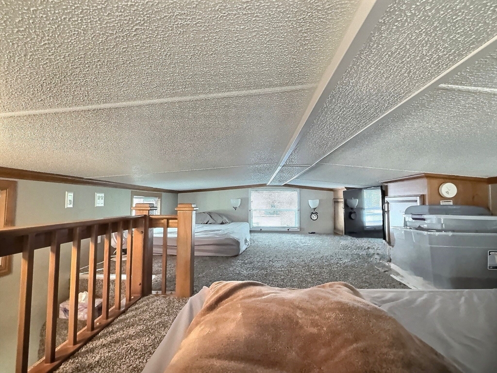 15 W Whitehall Rd 43