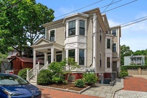 Photo of 619 Franklin St #1, Cambridge, MA 02139 (MLS # 73529628)
