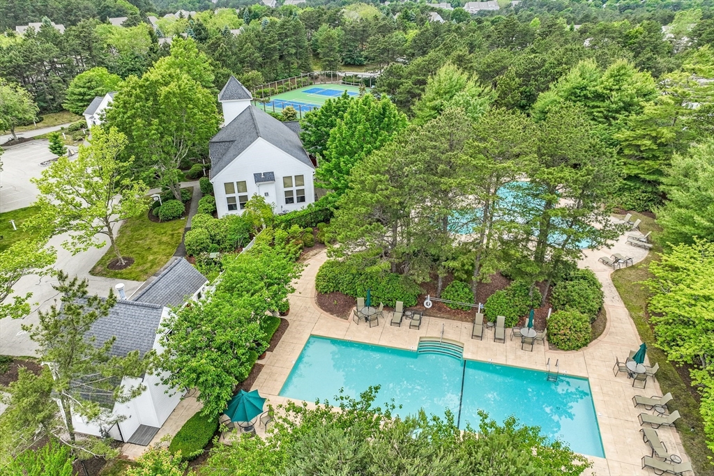 100 Holbeck Corner 100