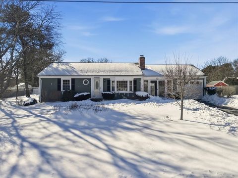 Photo of 71 Clifford St, Yarmouth, MA 02664 (MLS # 73474738)