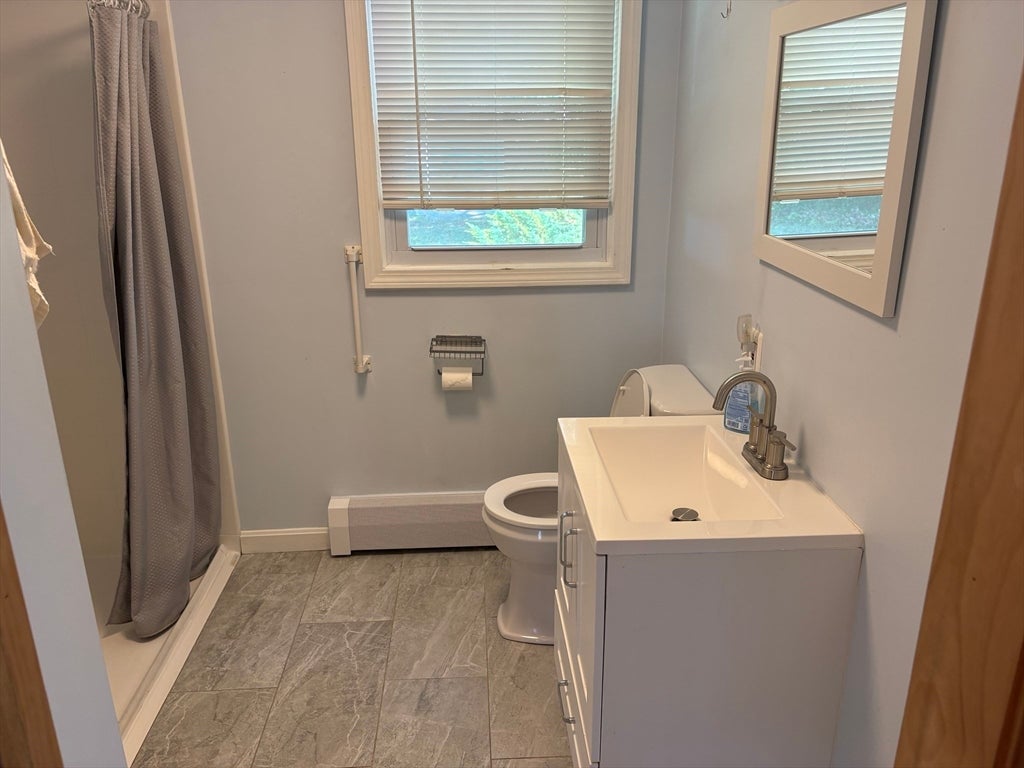 25 Arkansas Drive, Dracut, MA, 25 Arkansas Drive, Dracut, MA Photo #9