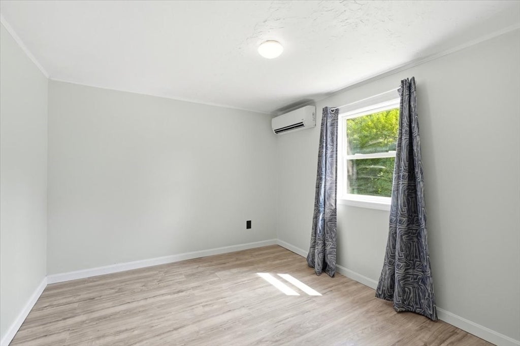 11 3rd Ave, Lakeville, MA Photo #15