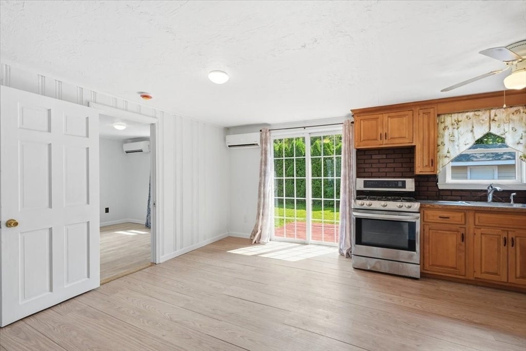11 3rd Ave, Lakeville, MA Photo #7